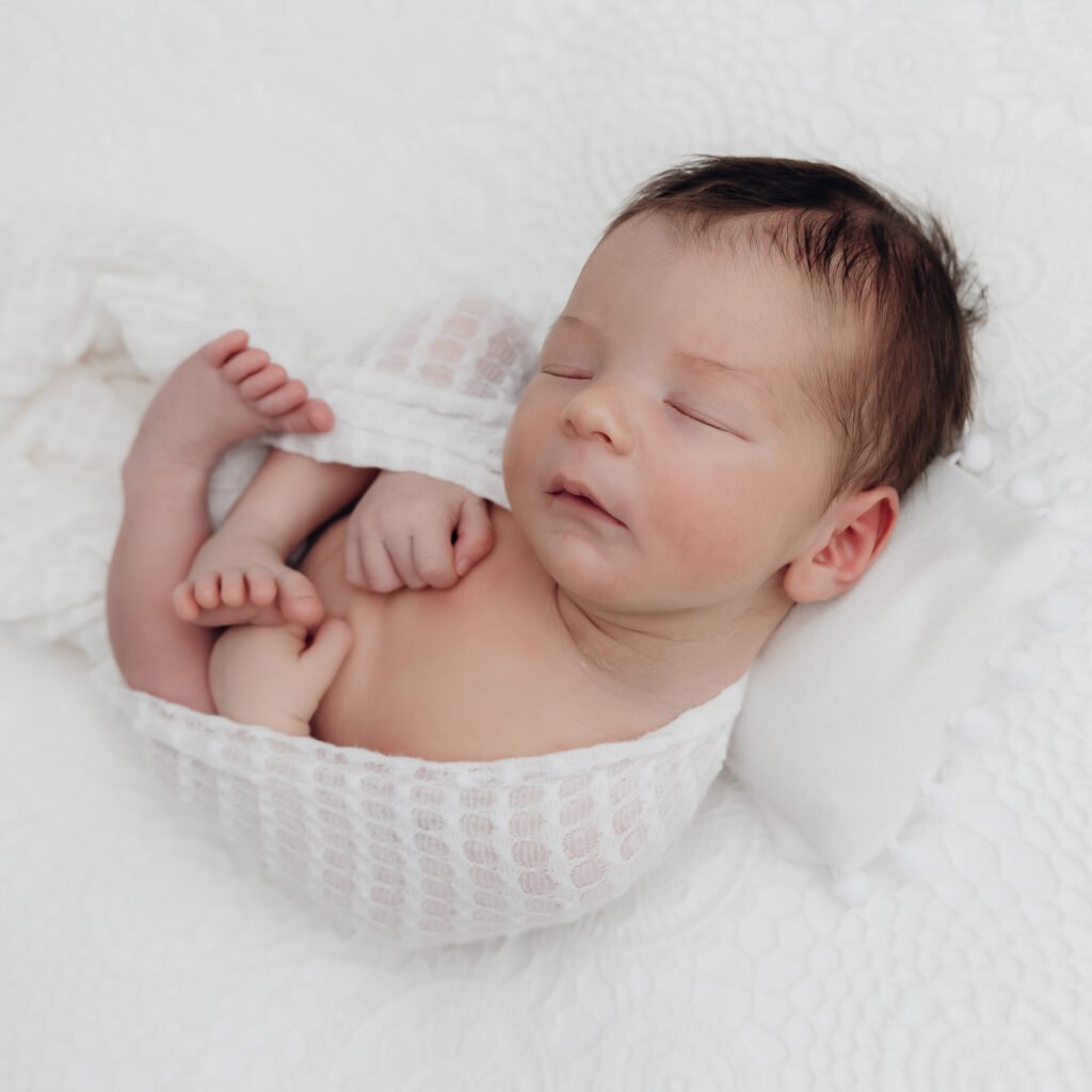 Séance photo bébé avec coliques ou acné : est-ce possible ?