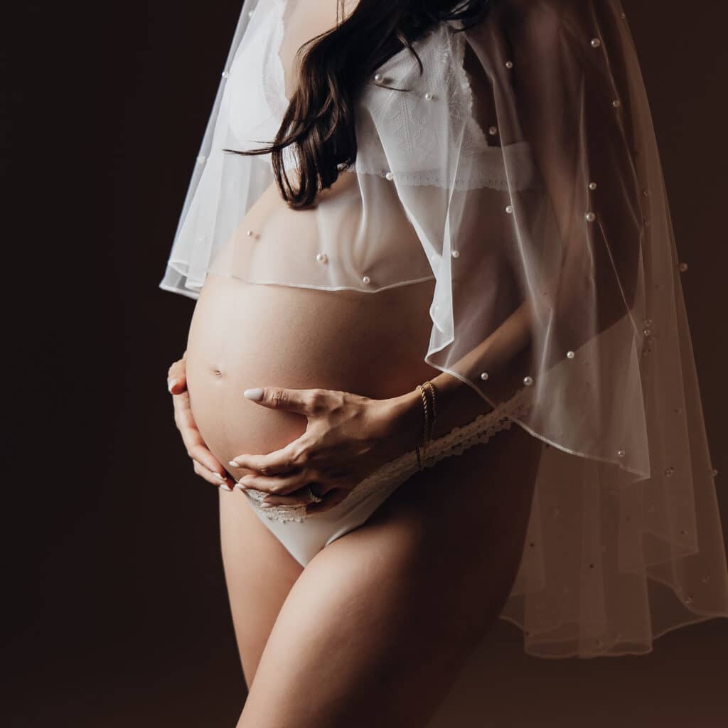 Ooffrez-vous une séance photo grossesse en studio