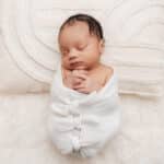 Pourquoi est-il préférable de faire une séance photo nouveau-né entre 8 et 15 jours de vie ?